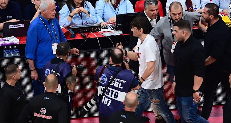 Αναβάλλεται ο αγώνας της Τετάρτης ανάμεσα σε Παναθηναϊκό και Ολυμπιακό στο ΟΑΚΑ μετά το χάος στο ΣΕΦ